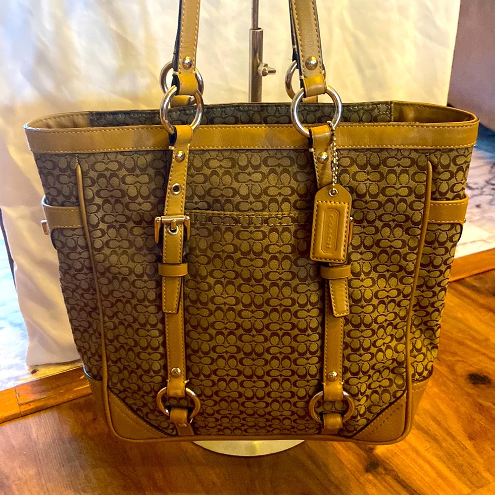 Coach camel leather and monogram fabric shoulder bag